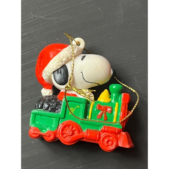 vintage snoopy Christmas ornament- pristine condition - adorable - Picture 1 of 7